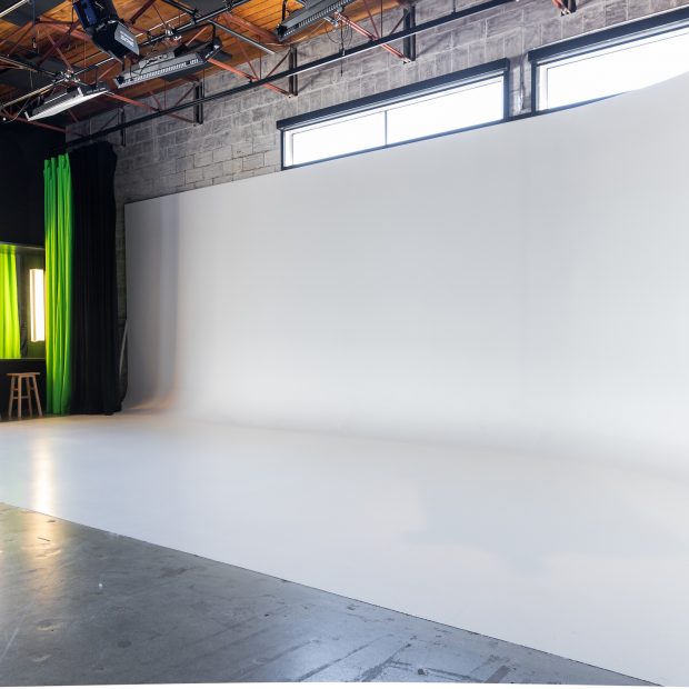 Soundstage [Angle 1] Image